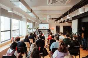 BRD HUB START lansează concursul „10 lucrări de 10” 