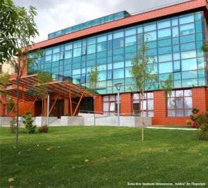  Universitatea „Valahia” şi KIK Academy lansează un model care uneşte educaţia, cercetarea şi industria