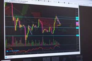 Reuters: Big Tech îşi asumă obligaţii de peste 1.000 de miliarde de dolari pentru AI
