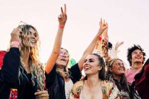 Studiu ING: 43% dintre români aleg să îşi trăiască vacanţele în felul lor