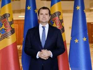 Premierul Vasile Tofan spune că Moldova nu poate renunţa la programul rusesc de contabilitate 1C