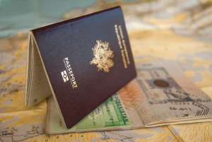 EFE: Spania reintroduce controalele la frontiera cu Italia din cauza crizei din Ceuta