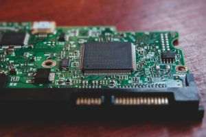 CNBC: Vânzările TSMC au crescut cu 45% pe fondul cererii pentru cipuri AI