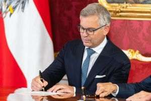 Sursă foto: Facebook/Magnus Brunner