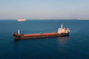 Anadolu: Rusia avertizează că UE îşi asumă mari pericole prin confiscarea navelor