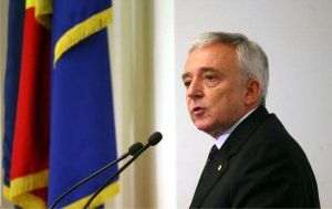 Isărescu: O reducere a dobânzii de politică monetară este posibilă la începutul anului viitor