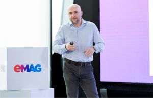 „Inteligenţa artificială reprezintă următoarea etapă majoră de dezvoltare a comerţului electronic”