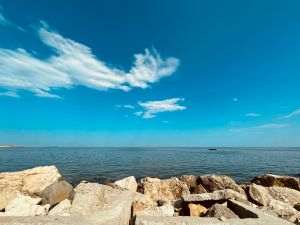 O dronă fără încărcătură explozivă a fost găsită în Marea Neagră, la 1,5 km de plaja Modern din Constanţa