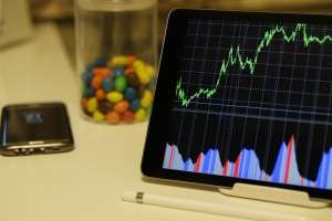 CNBC: Randamentul titlurilor de stat americane pe 30 de ani a atins maximul ultimilor 19 ani, pe fondul deficitului şi al inflaţiei
