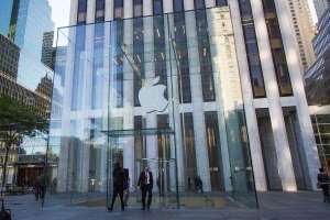 Reuters: Apple a plătit 40% din taxele sale globale către Irlanda în ultimul an fiscal