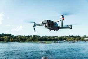 MApN: Fragmente de dronă aeriană au fost semnalate prin apel la 112 în zona plajei Tuzla din judeţul Constanţa