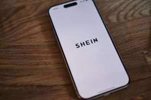 CNBC: Shein vizează o evaluare de 27 de miliarde de dolari la listarea din Hong Kong