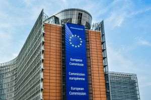 Reuters: Patru state UE cer reluarea discuţiilor privind utilizarea activelor ruseşti îngheţate pentru Ucraina