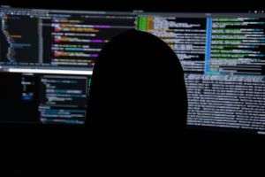 Kaspersky: Top 3 factori de risc cibernetic se bazează pe comportamentul uman