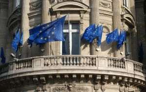 UE afirmă că atacurile hibride ale Rusiei nu o vor descuraja să acorde sprijin Kievului