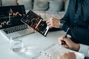 CNBC: Obligaţiunile guvernamentale se depreciază, iar randamentele ating maxime ale ultimelor decenii