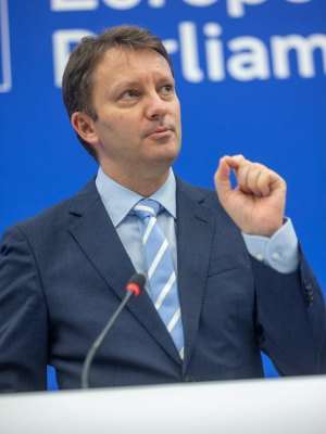 Siegfried Mureşan: AUR confirmă în fiecare zi că este un partid extremist şi antidemocratic
