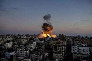 UNRWA anunţă uciderea a şase angajaţi într-un atac asupra unei şcoli din Gaza