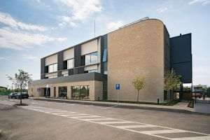 Verita deschide un campus şcolar de 10 milioane euro