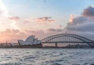 AFP: Australia înăspreşte politica referitoare la imigraţie şi limitează accesul studenţilor străini