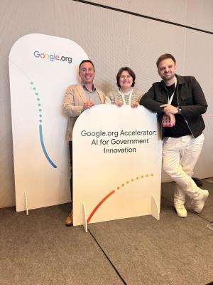 Un fondator român dezvoltă un proiect de AI pentru NHS cu sprijinul Google.org