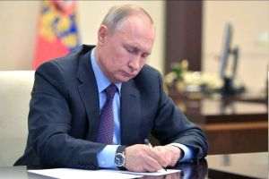 Kyiv Post: Putin susţine că Ucraina nu doreşte negocieri reale de pace