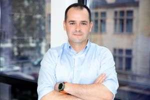FintechOS atrage 28 mil. USD printr-o finanţare combinată, în equity şi debt