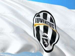 Amendă pentru Juventus, după ce unii fani nu au respectat omagiul pentru Sandro Mazzola