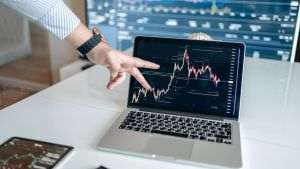 Reuters: Economia zonei euro accelerează în septembrie, în pofida şocului energetic