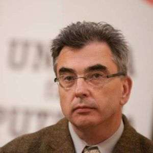 Peiu afirmă că este exclusă votarea de către AUR a unui Guvern din care să nu facă parte