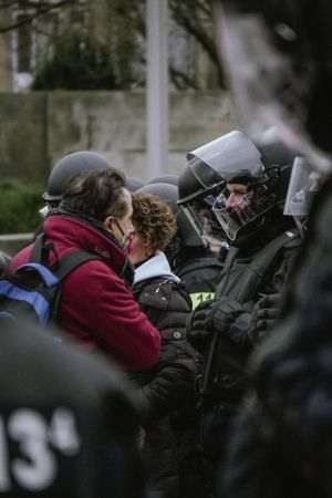 Anadolu Ajansi: Mii de oameni au manifestat la Berlin împotriva înarmării, războiului şi serviciului militar obligatoriu