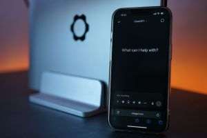 Bătălia de un miliard de dolari pentru atenţia utilizatorilor ChatGPT