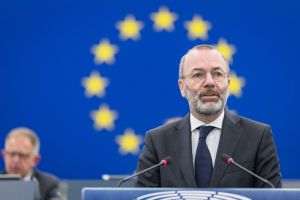 Sursă foto: Facebook/Manfred Weber