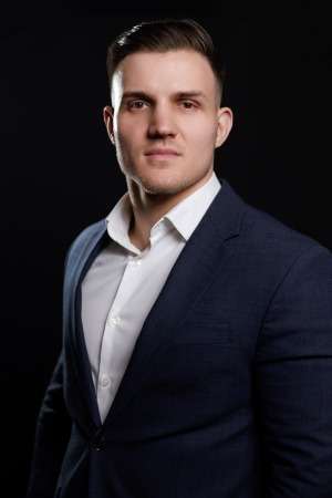 Radu Puiu, XTB - Semnal de recesiune după ce L'Oreal a detronat LVMH. Oamenii se mulţumesc doar cu un ruj
