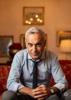 Călin Georgescu, între arest preventiv şi arest la domiciliu în dosarul de înşelăciune