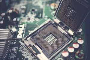 Reuters: SUA interzic laboratoarelor chineze să testeze dispozitive electronice destinate pieţei americane, din 2028