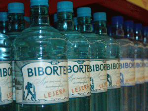 Linie de îmbuteliere a apei minerale Biborţeni.