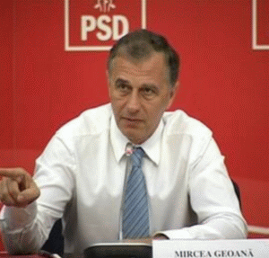 Mircea Geoană şi-a exprimat temerea în legătură cu faptul că social-democraţii sunt spionaţi "într-o manieră coordonată de către actualul regim politic".