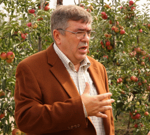 "La Moşie" intră pe piaţă cu peste 10 tipuri de fructe
