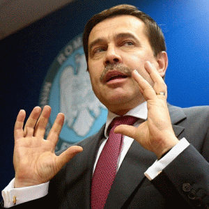 Ministerul Finanţelor lucrează la elaborarea procesului de descentralizare, precum şi la prezentarea bugetelor locale în bugetul de stat consolidat.