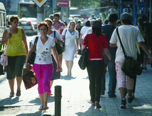 Deficitul de cont curent al ţării noastre va fi de 5,4 miliarde euro anul acesta.