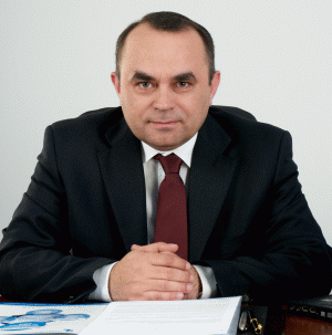 Petru Crăciun, director general "Cegedim": "În trimestrul al patrulea, dacă se continuă trendul de scădere, vom avea o reducere cu 4-5% a pieţei la nivelul lui 2009, comparativ cu valorile înregistrate în 2008".