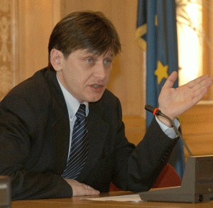 Crin Antonescu