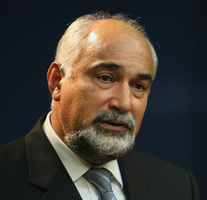 "Am avut o întâlnire cu senatorii liberali şi le-am transmis că nu trebuie să accepte niciun fel de târg din partea Palatului Victoria", a declarat Varujan Vosganian.
