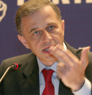 Geoană: PSD se pregăteşte pentru o nouă bază ideologică şi acţională