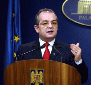 "Voi veghea personal ca instituţiile să identifice şi să elimine sursele evaziunii fiscale", a declarat Emil Boc.