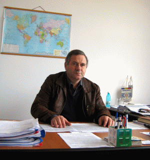 Neculai Timaru: "Influenţa cea mai mare în producţia societăţii o au semănătorile cu 55,26%, urmate, datorită crizei, de piese de schimb pentru maşini agricole, cu 12,19%".