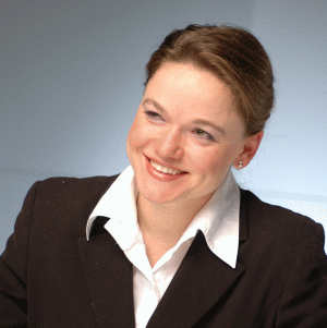 Marie Kováøová: "Pentru 2010, ne dorim o creştere sănătoasă şi profitabilă pe toate liniile de business şi o evoluţie generală a volumului de prime brute subscrise peste media pieţei asigurative, estimată la 4-5%". 