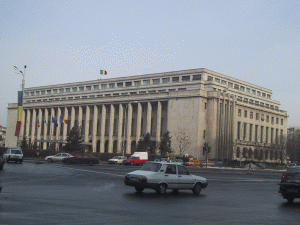 Văcăroiu: Am dori cel puţin de Paşti să avem un Guvern restructurat