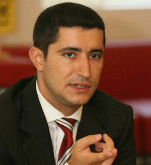 "Piaţa fondurilor mutuale va creşte cu peste 30% anul acesta",a declarat Mihail Ion, preşedintele Raiffeisen AM.